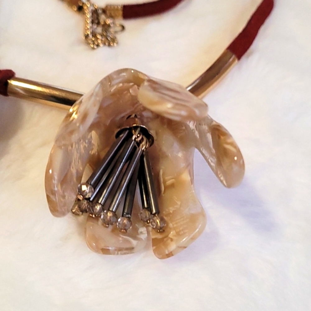 Necklace - Picture 3 of 3